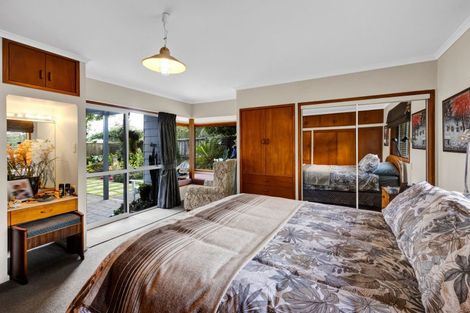 Photo of property in 6 Argyle Place, Highlands Park, New Plymouth, 4312