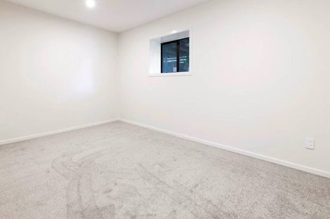 Photo of property in 44 Gosford Drive, Botany Downs, Auckland, 2010