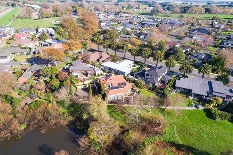 Photo of property in 5 The Oaks, Awapuni, Palmerston North, 4412