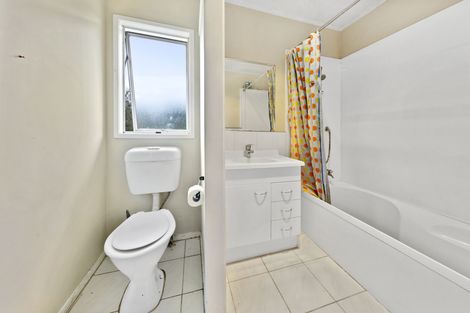 Photo of property in 56 Peverill Crescent, Papatoetoe, Auckland, 2025