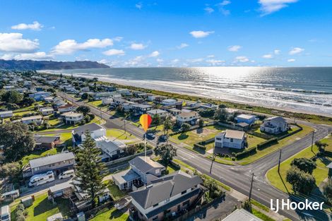 Photo of property in 298a Seaforth Road, Waihi Beach, 3611