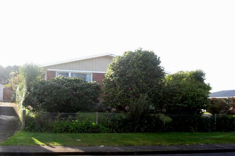 Photo of property in 15 Kirton Crescent, Manurewa, Auckland, 2102