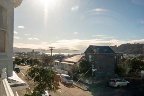 Photo of property in 62 Wright Street, Mount Cook, Wellington, 6021