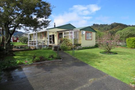 Photo of property in 146 Broadway, Reefton, 7830