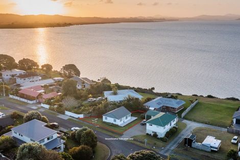 Photo of property in 17 Manaia View Road, One Tree Point, 0118