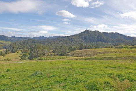 Photo of property in 17 Azimuth Road, Tairua, 3508