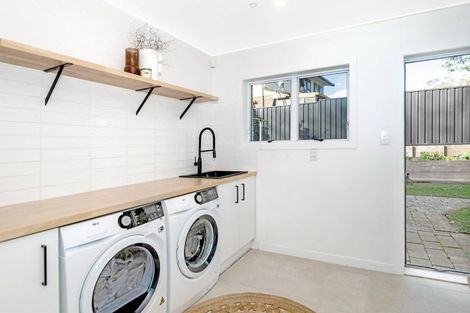 Photo of property in 30 Grant Road, Whataupoko, Gisborne, 4010