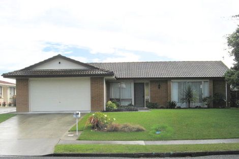 Photo of property in 10 Cromdale Avenue, Highland Park, Auckland, 2010