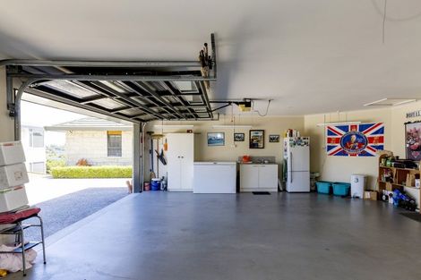 Photo of property in 6 Maniapoto Grove, Waipahihi, Taupo, 3330