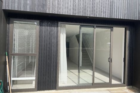 Photo of property in 57 Rua Kai Way, Brooklyn, Wellington, 6021