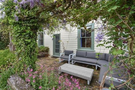 Photo of property in 6 Railway Lane, Outram, 9019