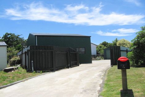 Photo of property in 4 Charles Miller Court, Clarks Beach, 2122