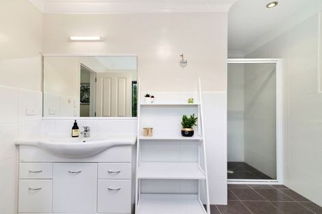 Photo of property in 28 Holden Avenue, Holdens Bay, Rotorua, 3010