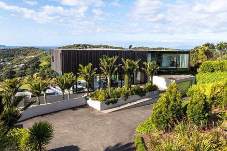 Photo of property in 89 Nick Johnstone Drive, Waiheke Island, 1971