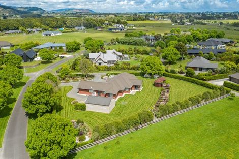 Photo of property in 2 Ivy Lane, Ohau, Levin, 5570
