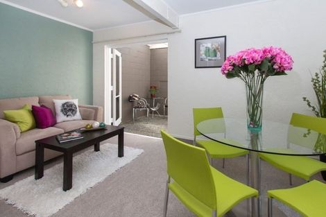 Photo of property in 1/104 Pakuranga Road, Pakuranga, Auckland, 2010