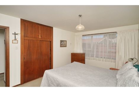 Photo of property in 2/9 Larkhill Place, Russley, Christchurch, 8042