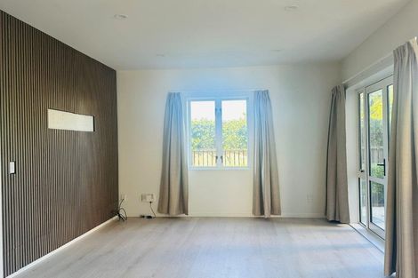 Photo of property in 10 Bellbird Street, Papakura, 2110