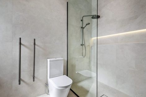 Photo of property in 8a Serrata Place, Browns Bay, Auckland, 0630