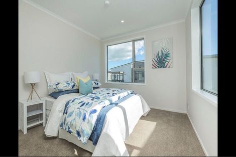 Photo of property in 1 Rangihina Road, Hobsonville, Auckland, 0616