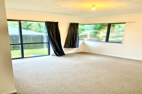 Photo of property in 5 Peter Button Place, Johnsonville, Wellington, 6037