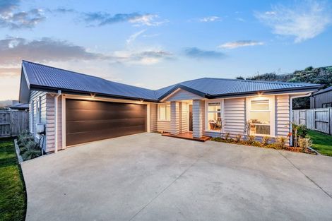 Photo of property in 31 Freedom Drive, Kelvin Grove, Palmerston North, 4414