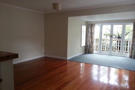 Photo of property in 33 Woodvale Grove, Fairfield, Lower Hutt, 5011