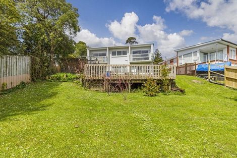 Photo of property in 20 Shanaway Rise, Hillcrest, Auckland, 0627