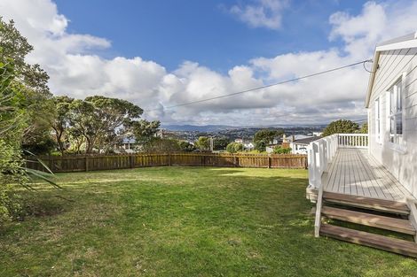 Photo of property in 2 Rakihau Place, Titahi Bay, Porirua, 5022