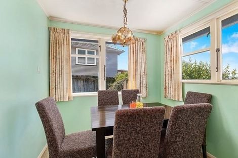 Photo of property in 25 Turkington Street, Tawa, Wellington, 5028