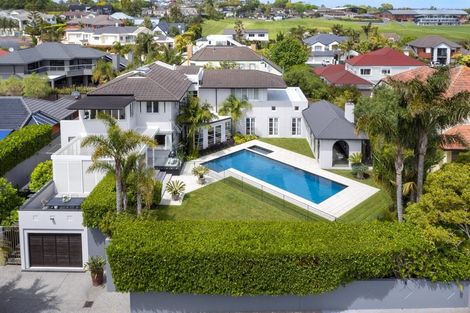 Photo of property in 42 Manor Park, Sunnyhills, Auckland, 2010