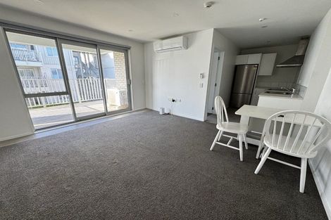 Photo of property in 102/28b Eileen Newey Place, Henderson, Auckland, 0612
