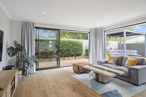 Photo of property in 12a Henry Curd Terrace, Pukekohe, 2120