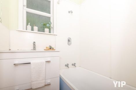 Photo of property in 115 Ruskin Road, Newlands, Wellington, 6037