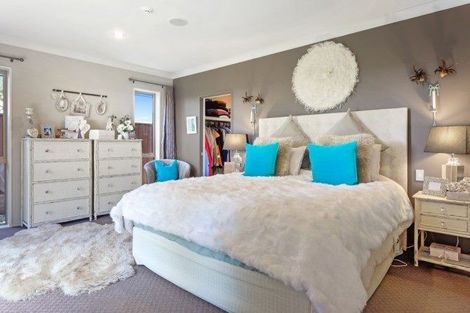 Photo of property in 2 Oakwood Drive, Rangiora, 7400