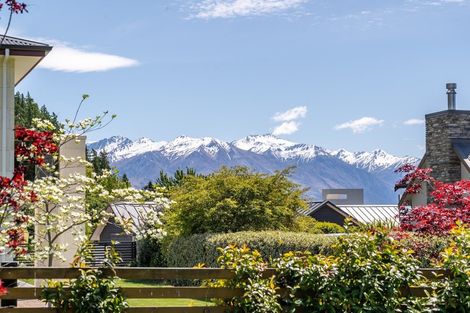 Photo of property in 19 Blacksmiths Lane, Wanaka, 9305