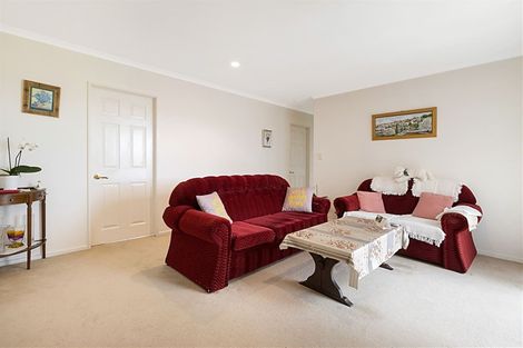 Photo of property in 141 Sturges Road, Henderson, Auckland, 0612