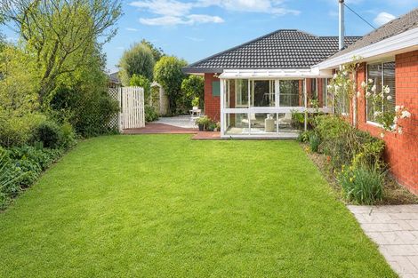 Photo of property in 9 Thoresby Mews, Avonhead, Christchurch, 8042