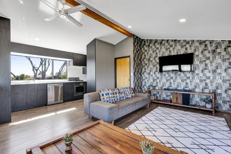 Photo of property in 31a Truby King Street, Merrilands, New Plymouth, 4312