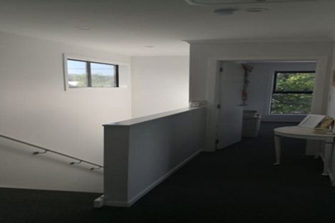 Photo of property in 124b Cambridge Terrace, Fairfield, Lower Hutt, 5011