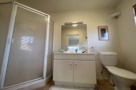 Photo of property in 2/5 Pelican Lane, Unsworth Heights, Auckland, 0632