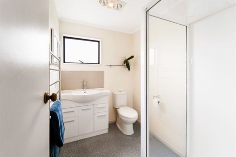 Photo of property in 43 Redwing Street, Browns Bay, Auckland, 0630