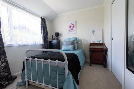Photo of property in 19 Eric Batchelor Place, Waimate, 7924
