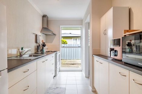 Photo of property in 19b Churchill Avenue, Hokowhitu, Palmerston North, 4410