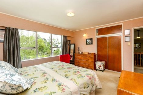 Photo of property in 18b John Guthrie Place, Merrilands, New Plymouth, 4312