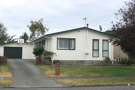 Photo of property in 37 Tacoma Drive, Totara Park, Upper Hutt, 5018