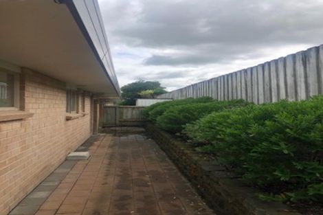 Photo of property in 17 Balmerino Grove, Waikanae, 5036