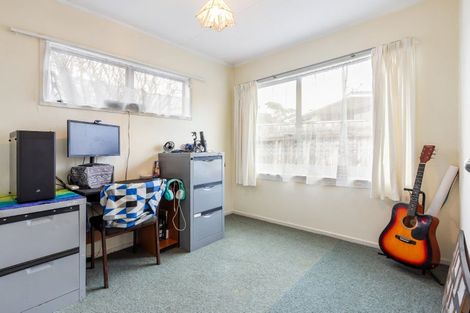 Photo of property in 8 Tui Place, Bell Block, New Plymouth, 4312