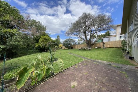 Photo of property in 14 Rotoiti Avenue, Pakuranga Heights, Auckland, 2010