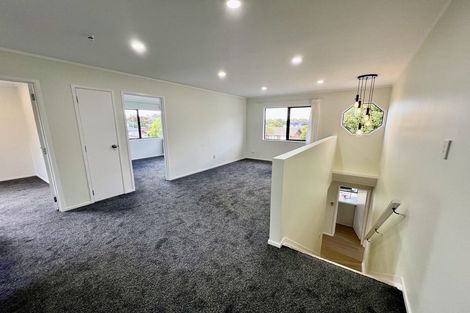 Photo of property in 3 Mimosa Place, Half Moon Bay, Auckland, 2012